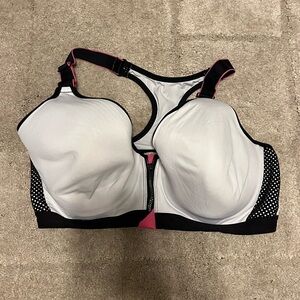 Maidenform 38DD sports bra